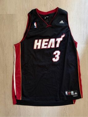 adidas Black NBA Authentic Stitched Dwayne Wade Jersey Patch Detail